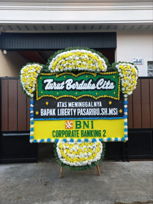 Papan Bunga Duka di Tuminiting