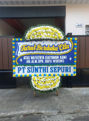 Papan Bunga Duka di Tuminiting