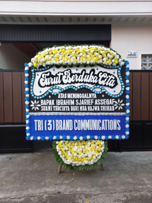 Papan Bunga Duka di Tuminiting